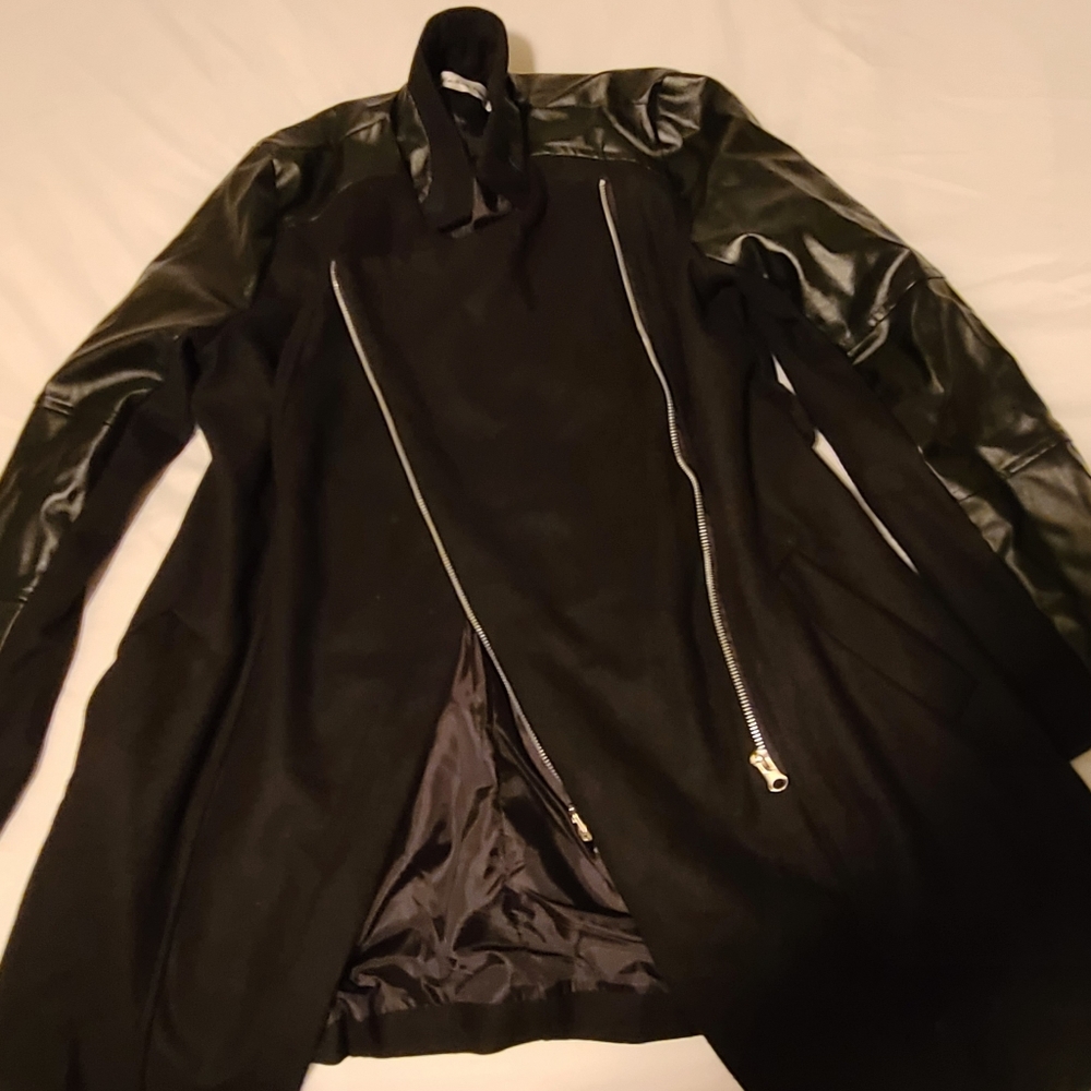 XXL (really L) Asymmetrical leather sleeve coat